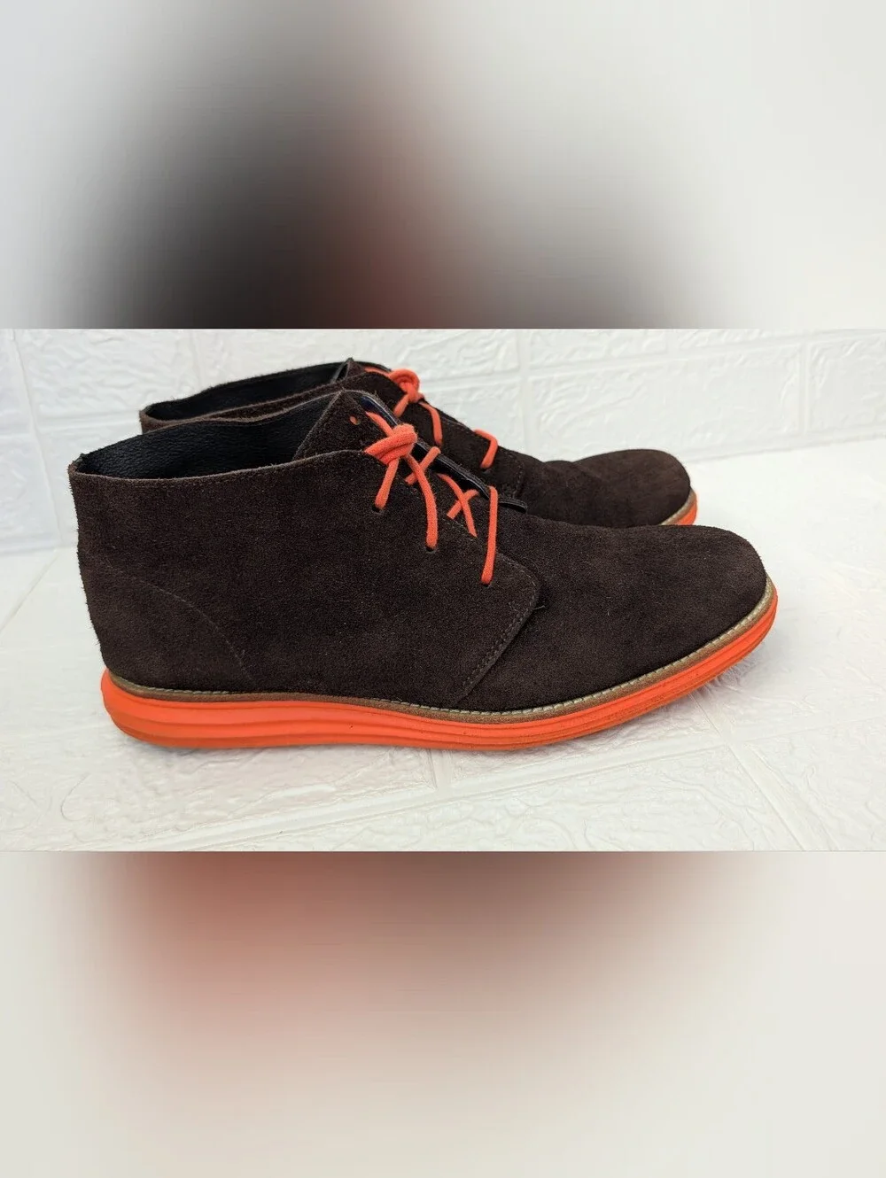 Cole Haan Brown Suede Chukka Boots with Orange Accents Mens Sz 10.5